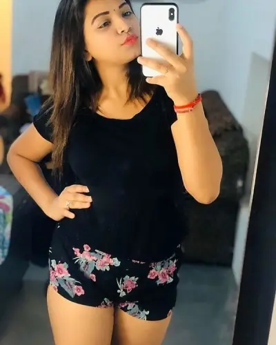 Saja Escorts